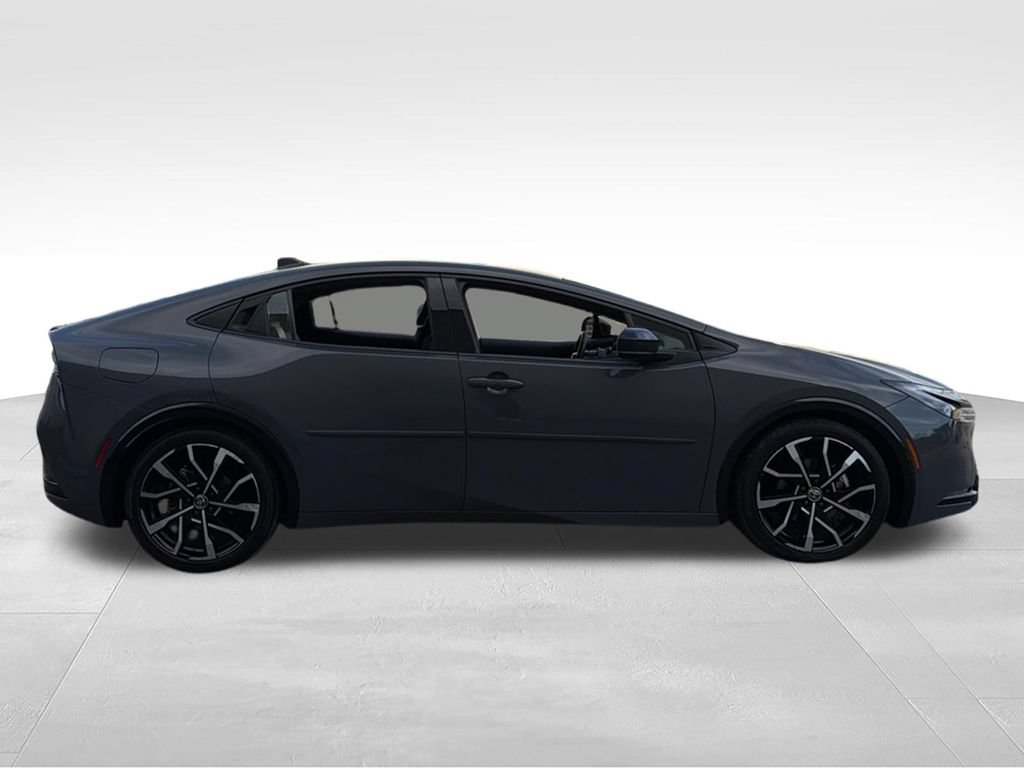 Used 2023 Toyota Prius Prime FWD image 9