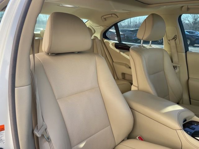 Used 2017 Lexus LS 460 AWD w/ Comfort Package image 7