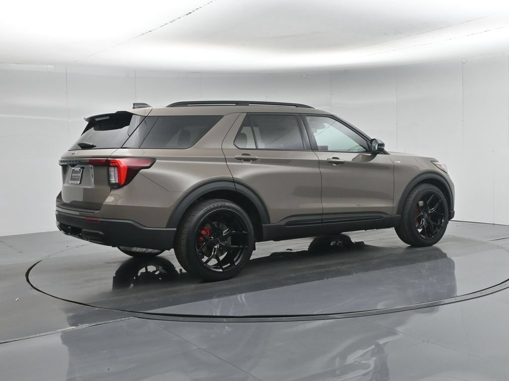 New 2026 Ford Explorer ST-Line w/ ST-Line Street Pack RWD image 27