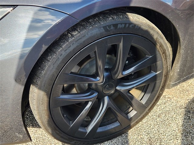 Used 2022 Tesla Model S image 10