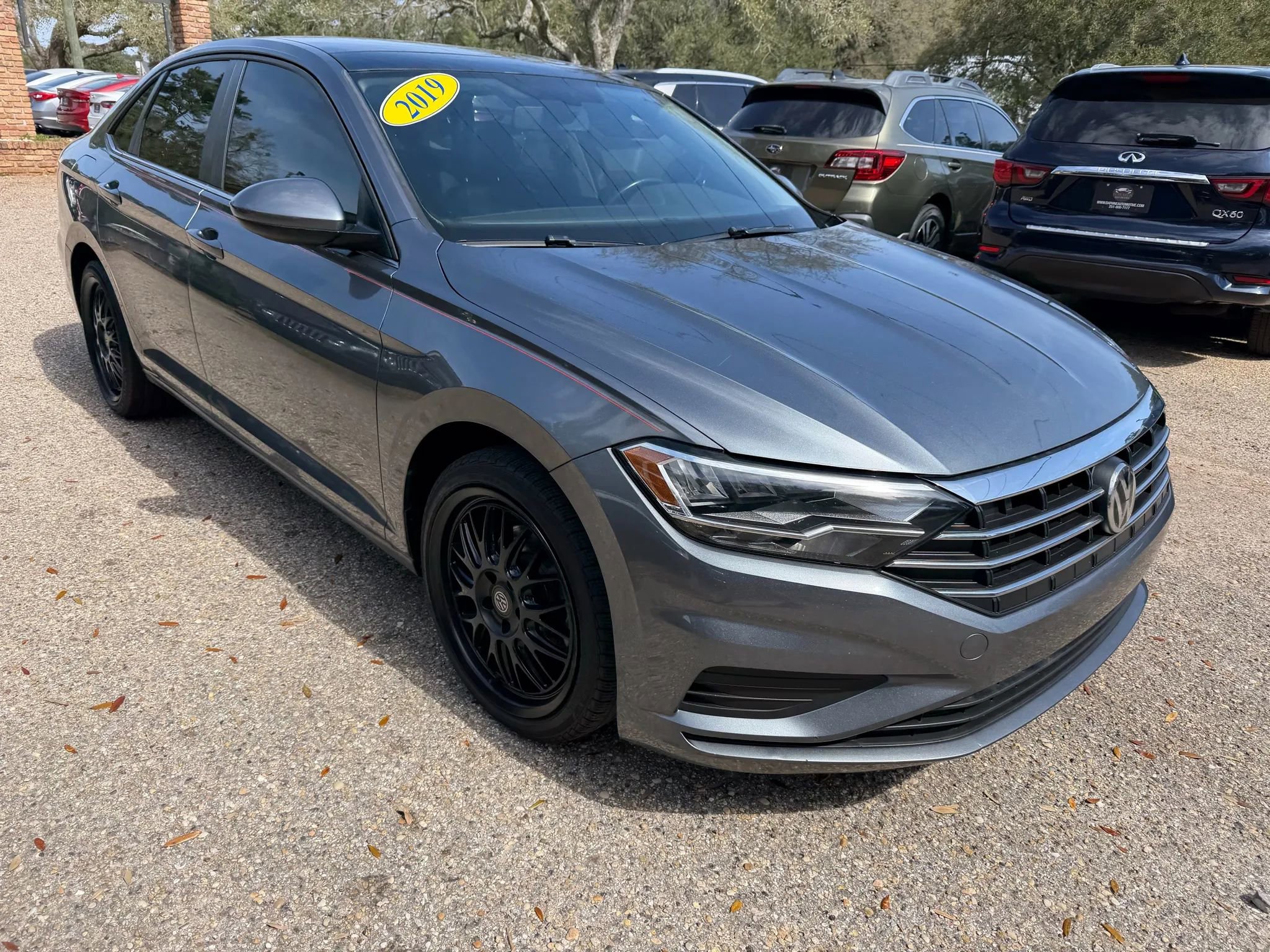 Used 2019 Volkswagen Jetta SE image 3
