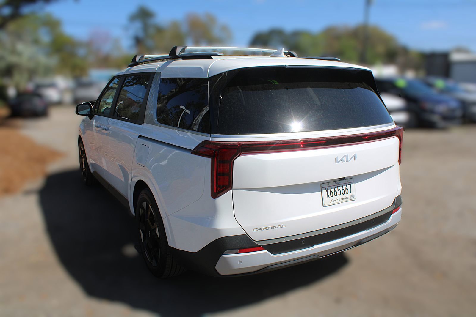 New 2026 Kia Carnival EX image 15