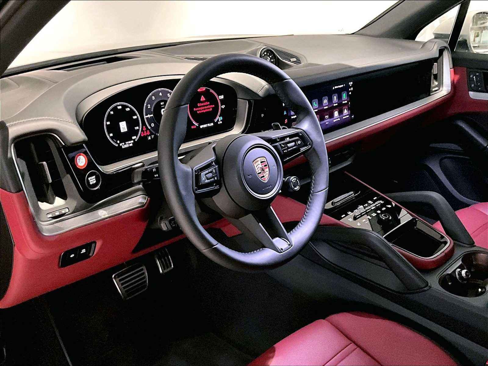 Used 2026 Porsche Cayenne S image 7