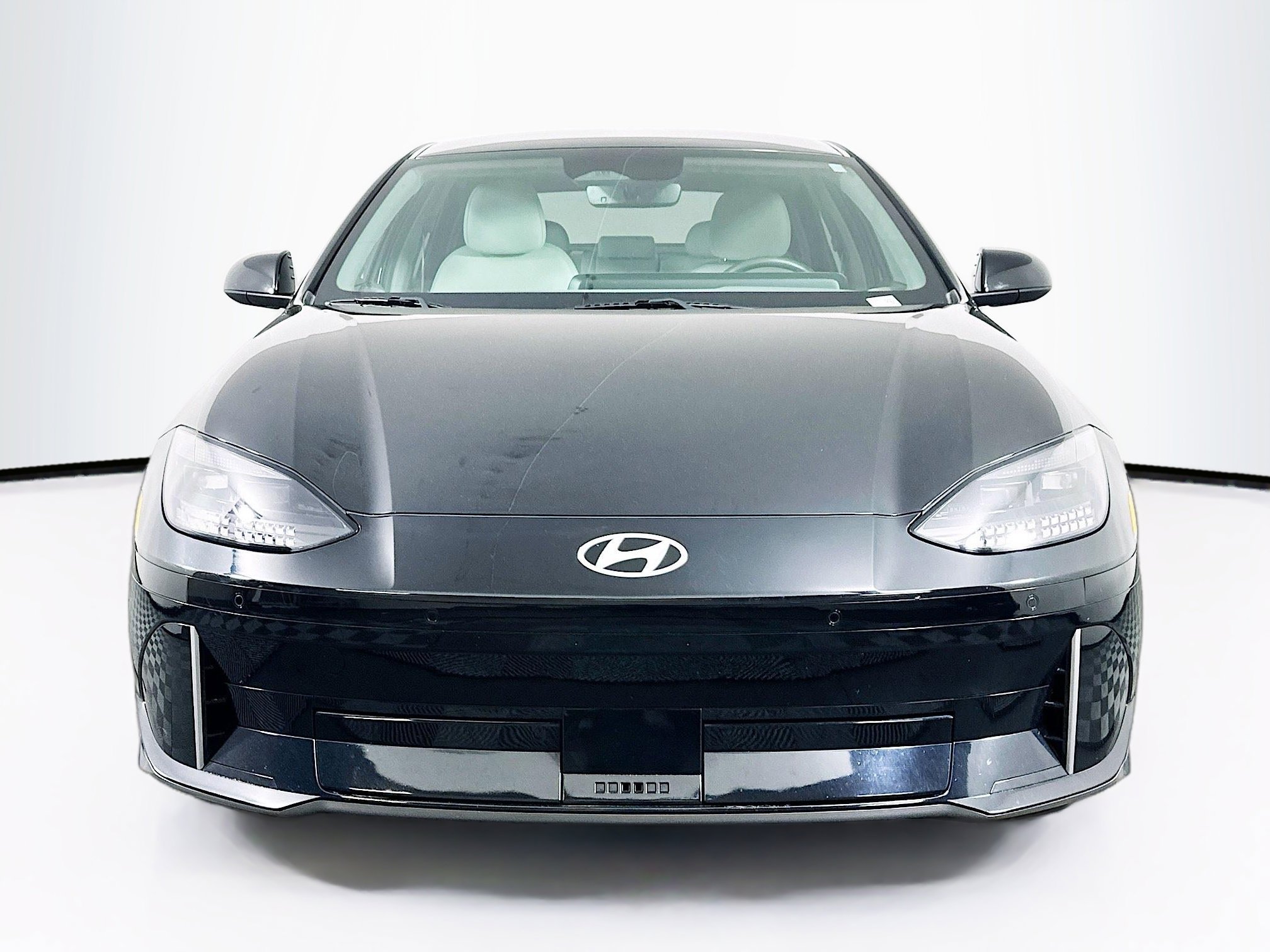 Used 2024 Hyundai Ioniq 6 SEL RWD image 2