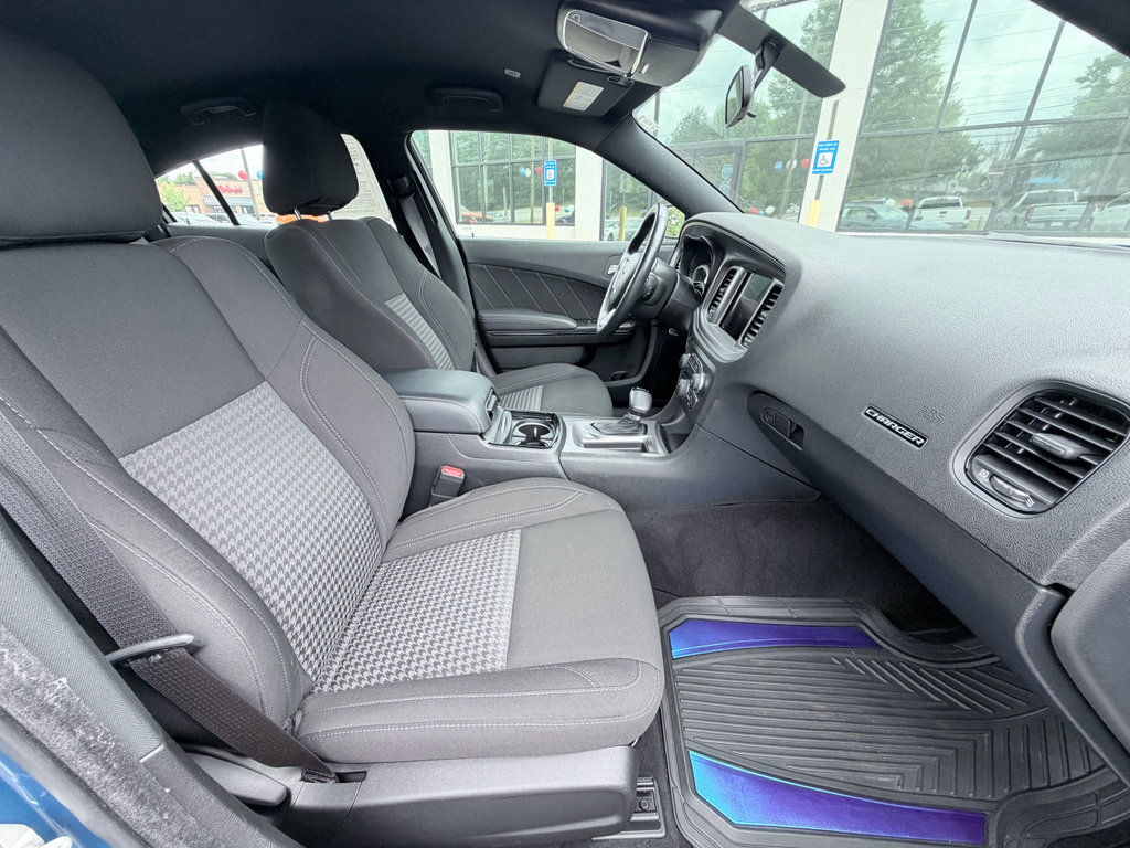 Used 2023 Dodge Charger SXT w/ Blacktop Package RWD image 23
