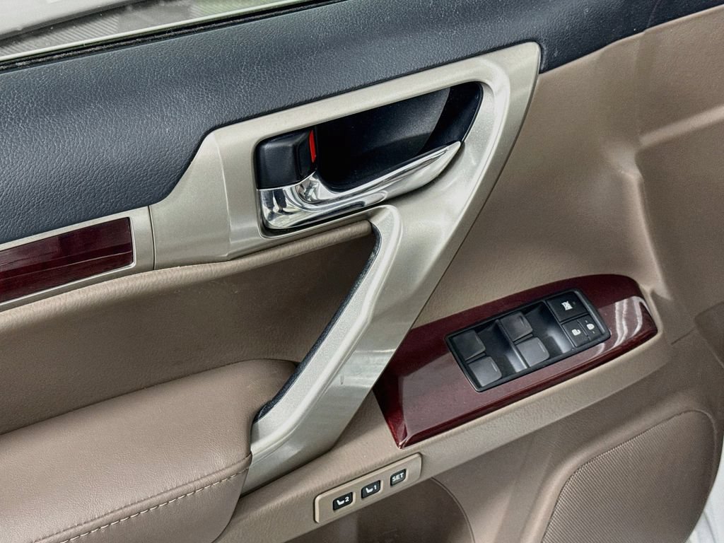 Used 2019 Lexus GX 460 Premium AWD/4WD image 18