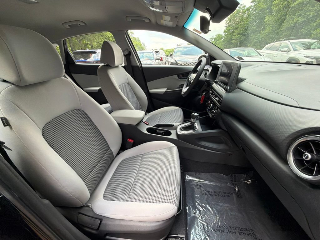 Certified 2023 Hyundai Kona SE w/ Cargo Package AWD/4WD image 8