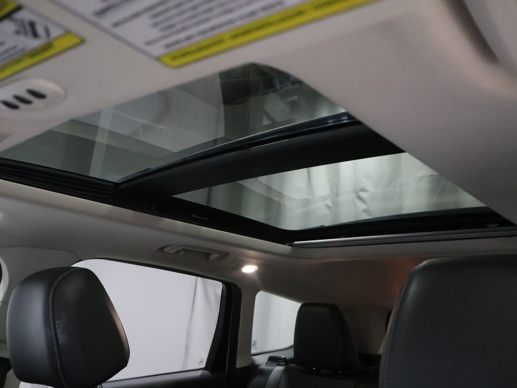 Used 2015 Ford Escape Titanium w/ Canadian Touring Package image 16