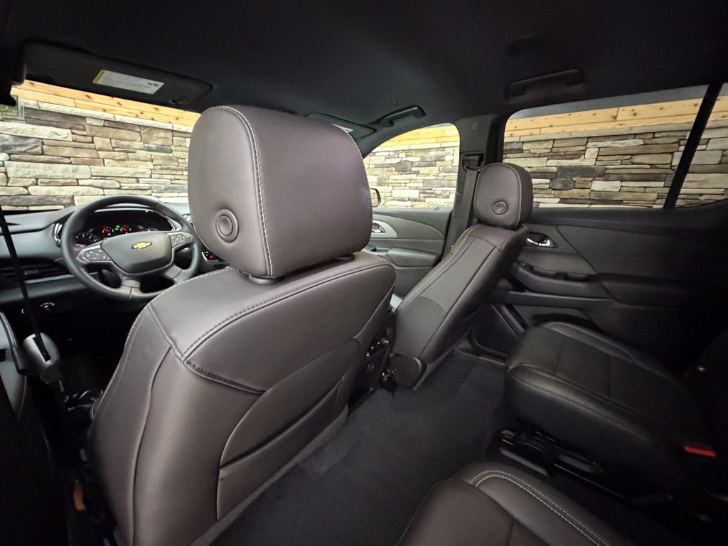 Used 2023 Chevrolet Traverse LT w/ LPO, Floor Liner Package AWD/4WD image 44