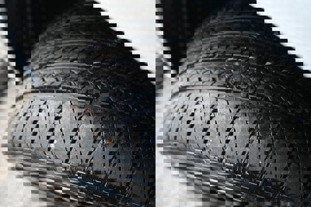 Used 2022 Toyota Camry SE w/ Cold Weather Package image 9