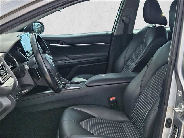 Used 2021 Toyota Camry SE FWD image 9