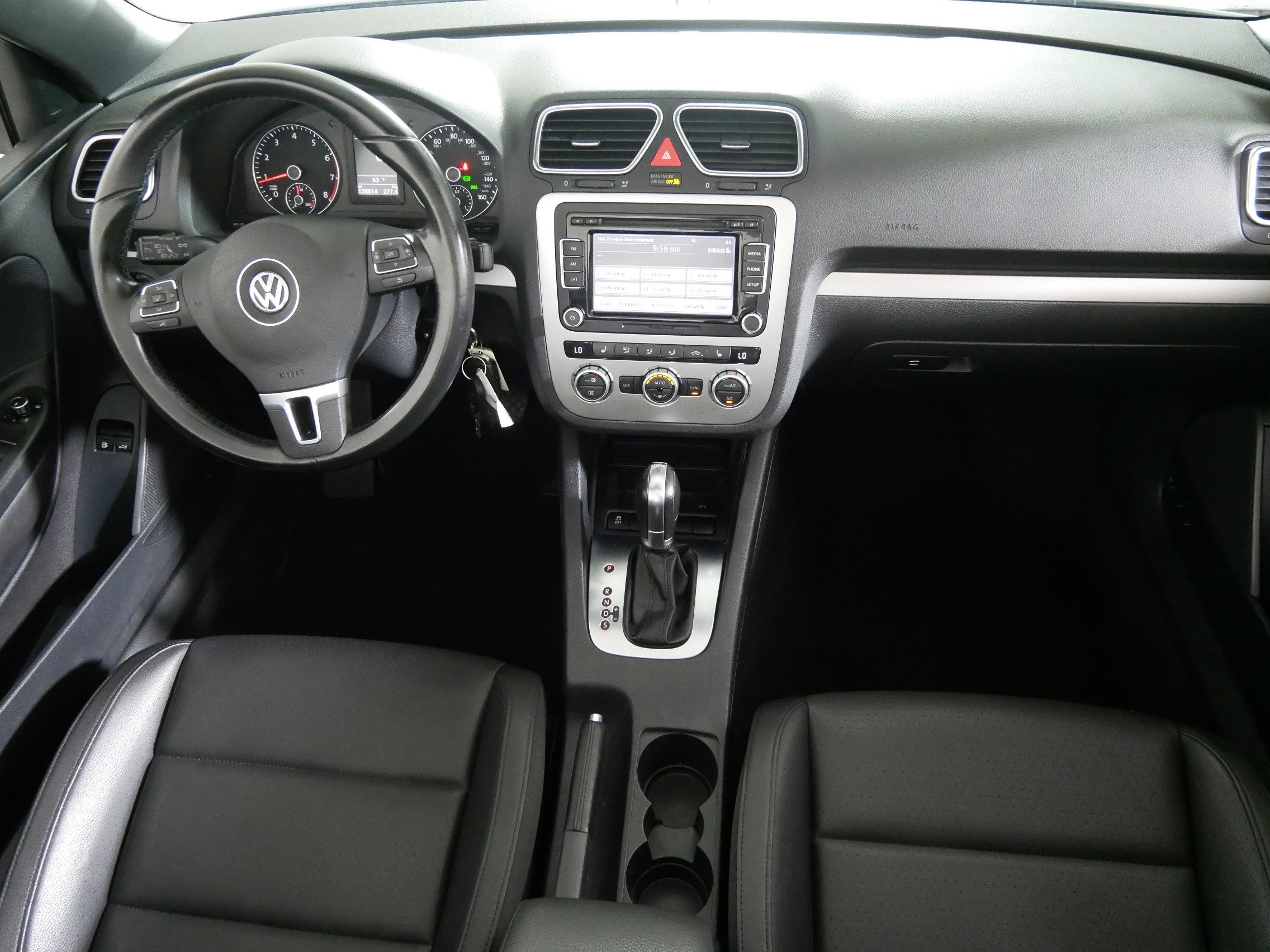 Used 2013 Volkswagen Eos Komfort FWD image 10