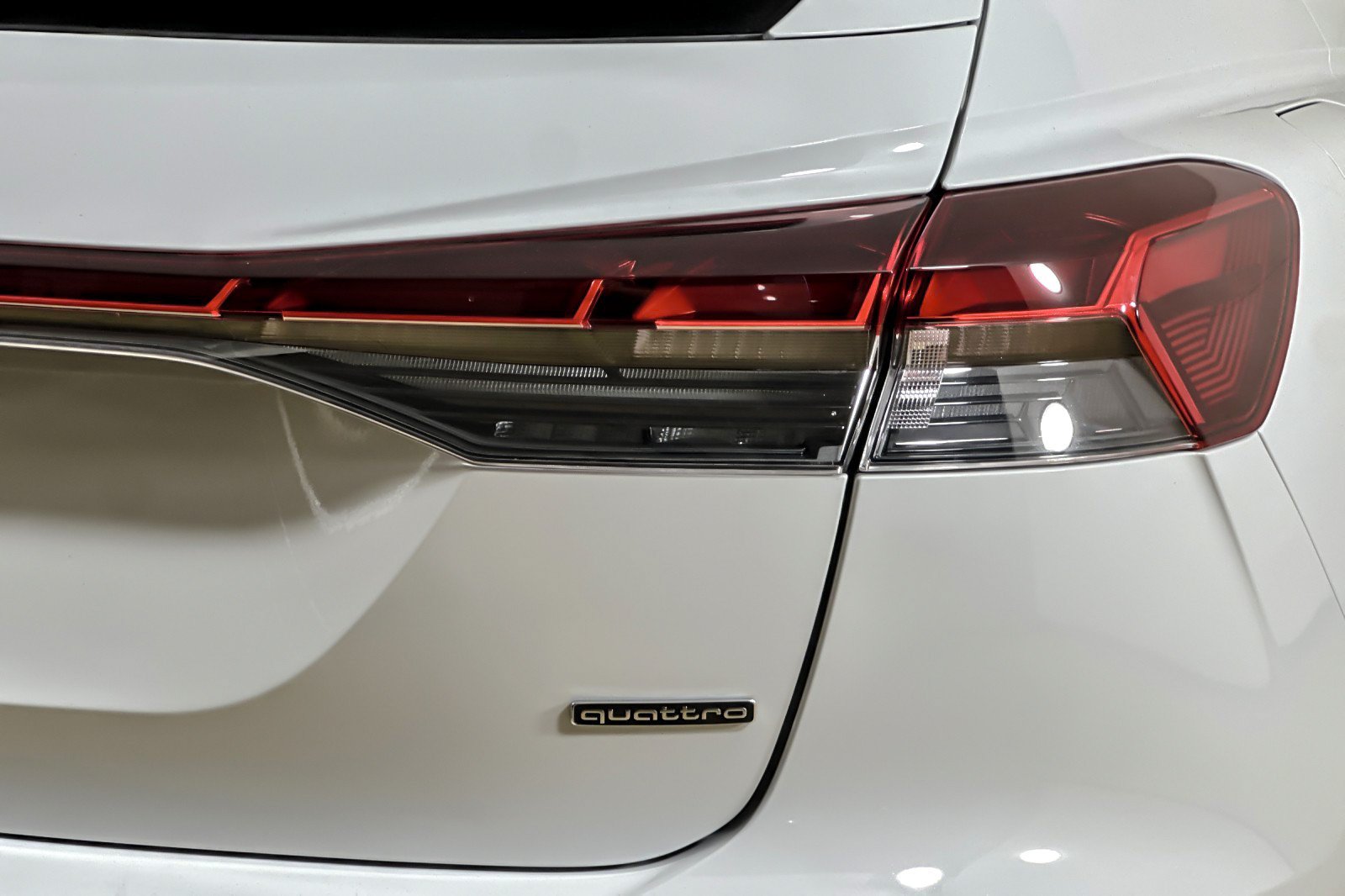 Certified 2023 Audi Q4 e-tron Prestige AWD/4WD image 26