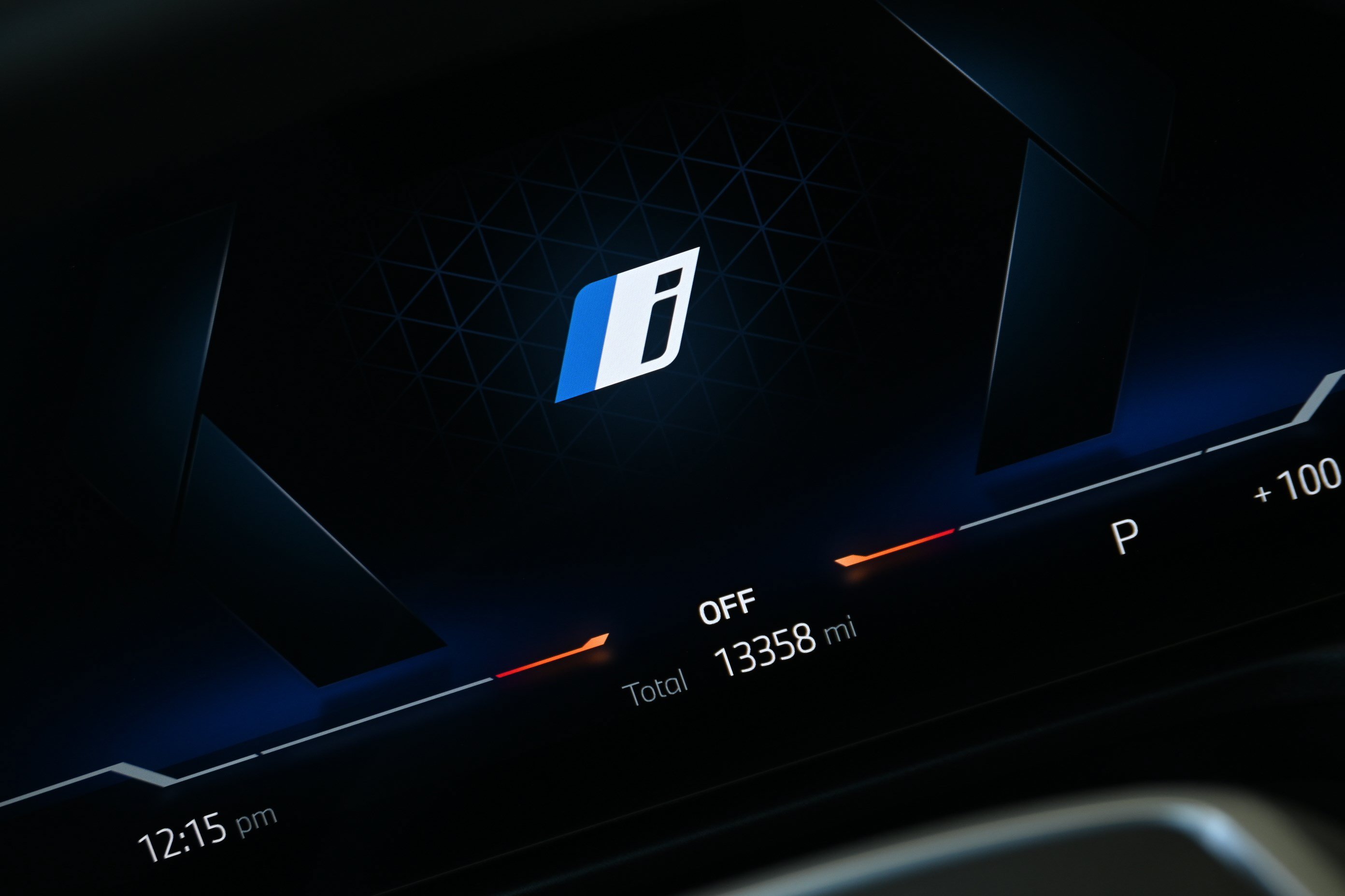 Certified 2025 BMW i4 eDrive40 w/ Premium Package RWD image 36