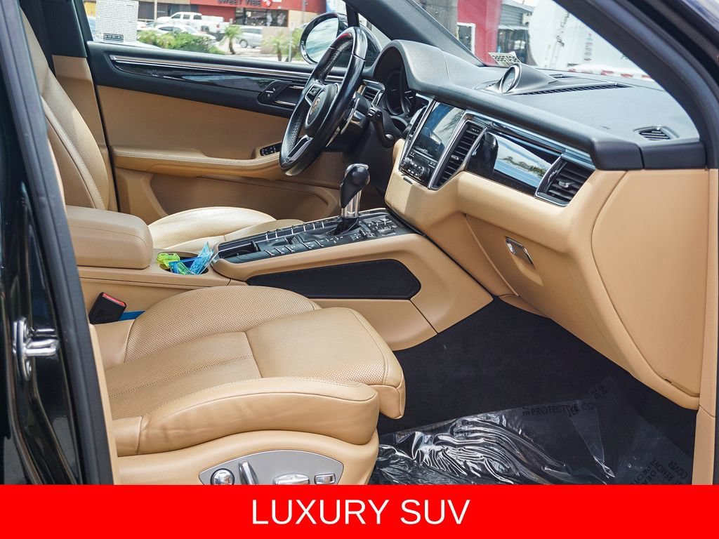 Used 2018 Porsche Macan AWD/4WD image 12