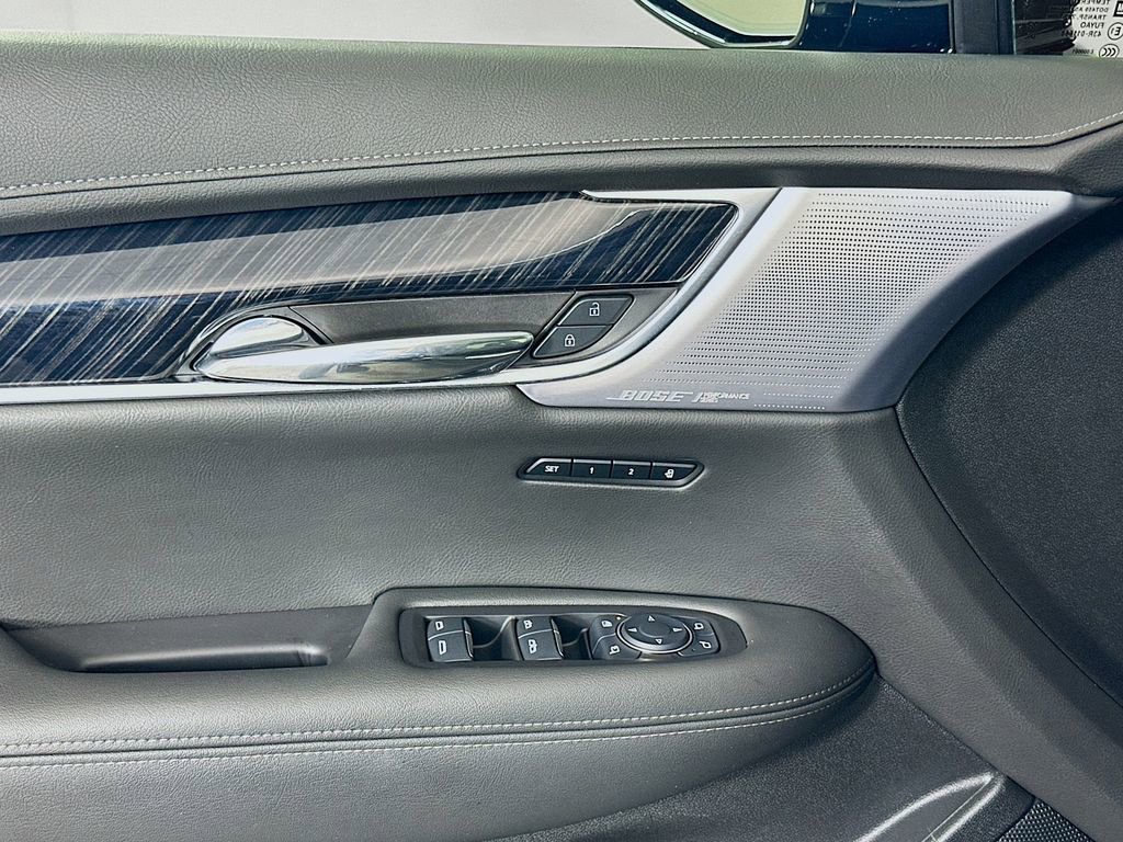Used 2025 Cadillac XT6 Premium Luxury w/ LPO, Floor Liner Package image 18