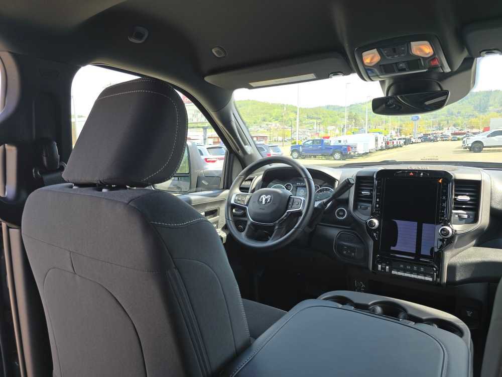 New 2026 RAM 2500 Tradesman AWD/4WD image 11