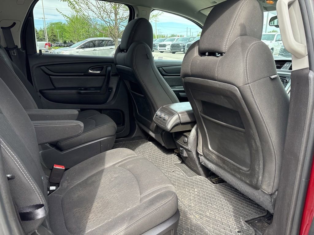 Used 2016 GMC Acadia SLE image 14