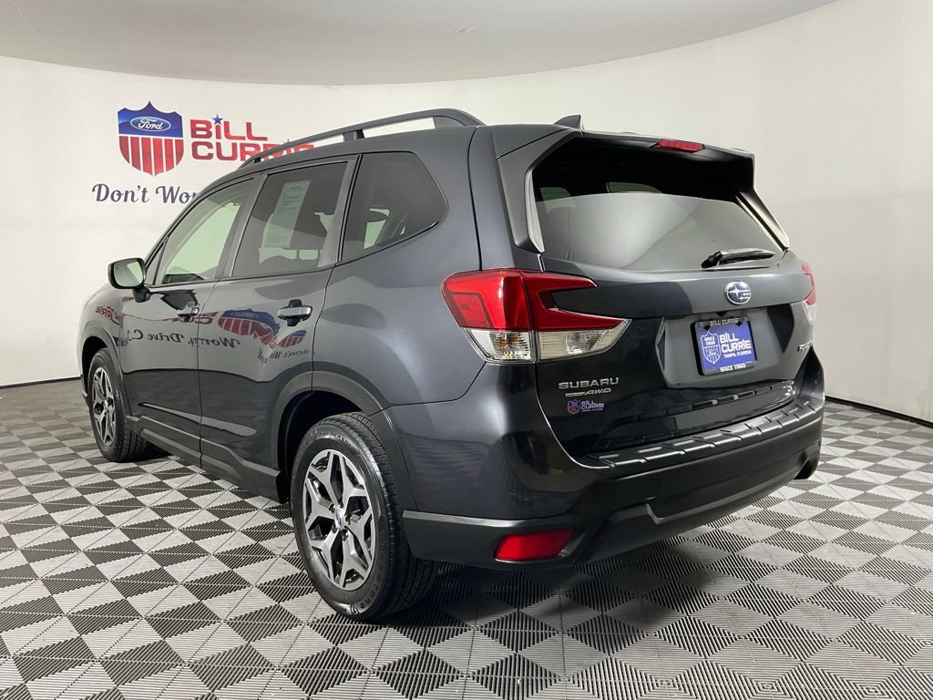 Used 2019 Subaru Forester Premium AWD/4WD image 5
