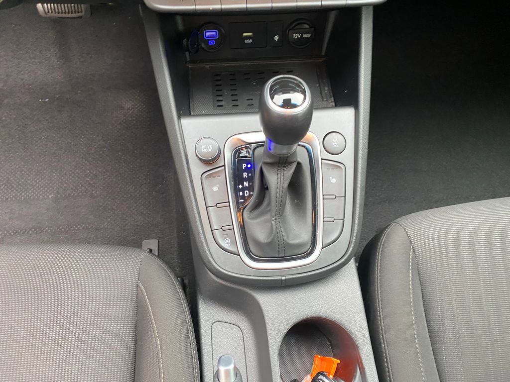 Certified 2022 Hyundai Kona SEL w/ Convenience Package image 33