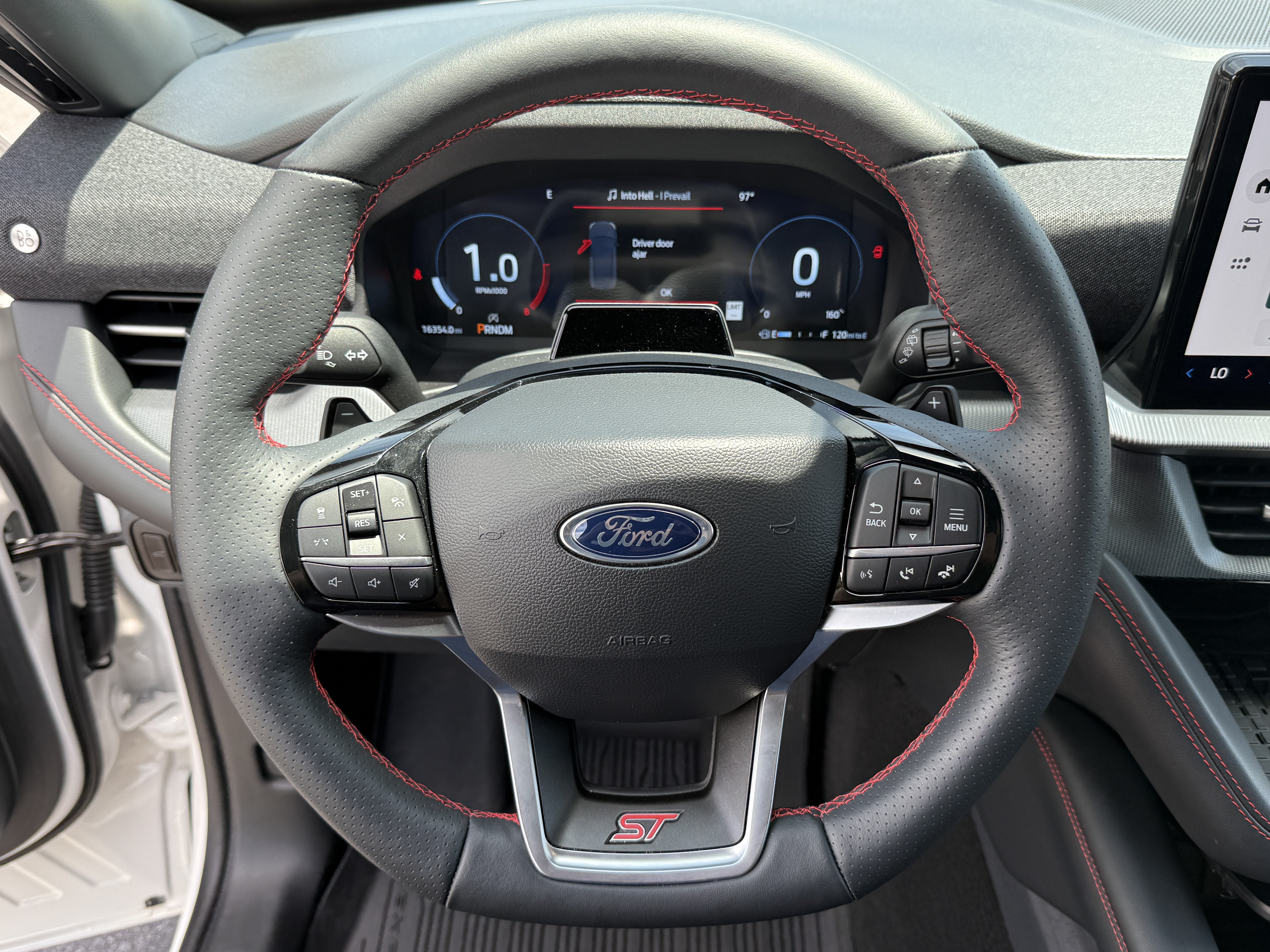 Used 2025 Ford Explorer ST AWD/4WD image 21