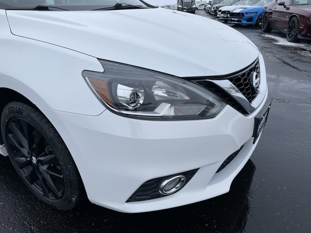Used 2017 Nissan Sentra SR w/ SR Midnight Edition image 29