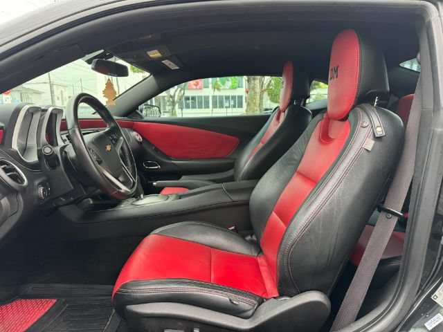 Used 2015 Chevrolet Camaro LT w/ 1LT Preferred Package RWD image 10