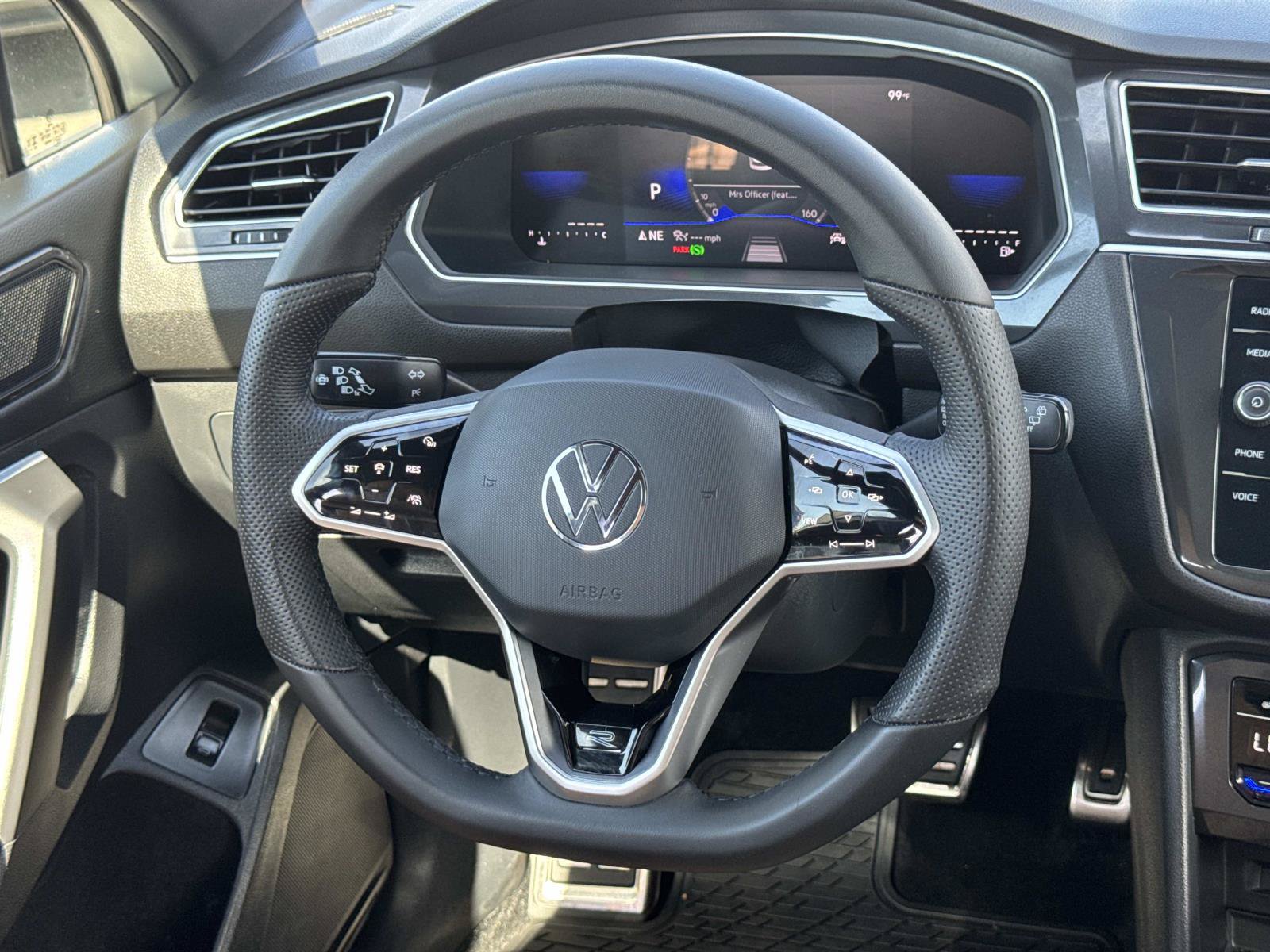 Certified 2024 Volkswagen Tiguan SE R-Line FWD image 10