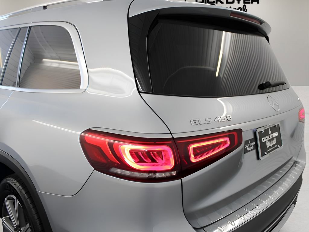 Used 2023 Mercedes-Benz GLS 450 4MATIC image 59