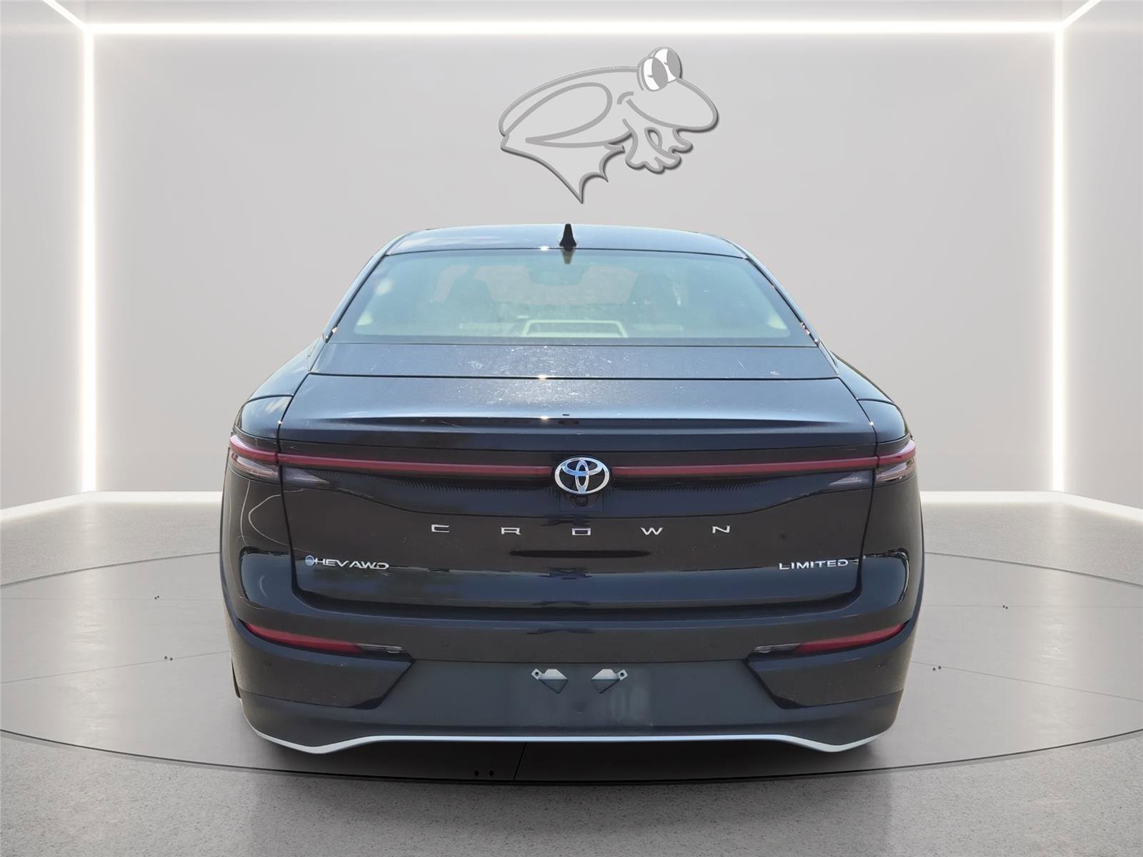 Used 2024 Toyota Crown Limited w/ Advanced Technology Package AWD/4WD image 4