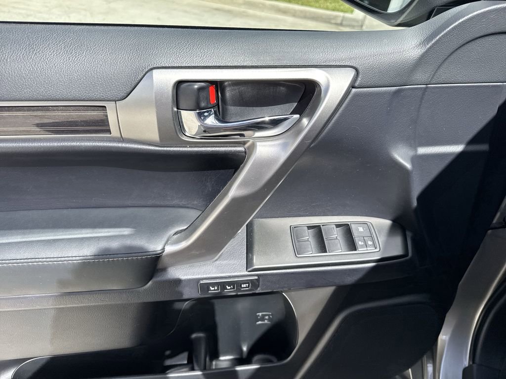 Used 2023 Lexus GX 460 Premium image 40