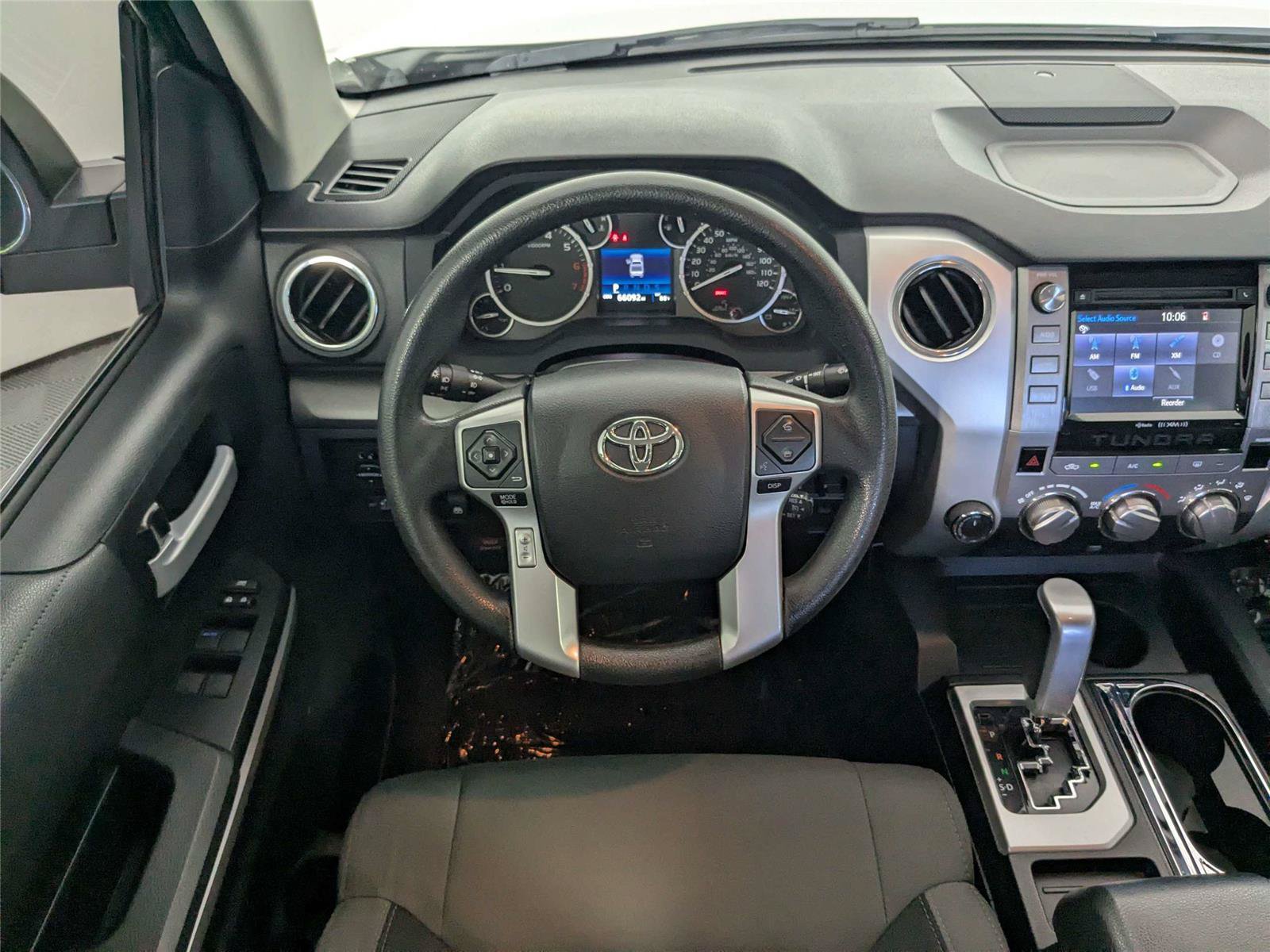 Used 2017 Toyota Tundra SR5 w/ SR5 Upgrade Package AWD/4WD image 36