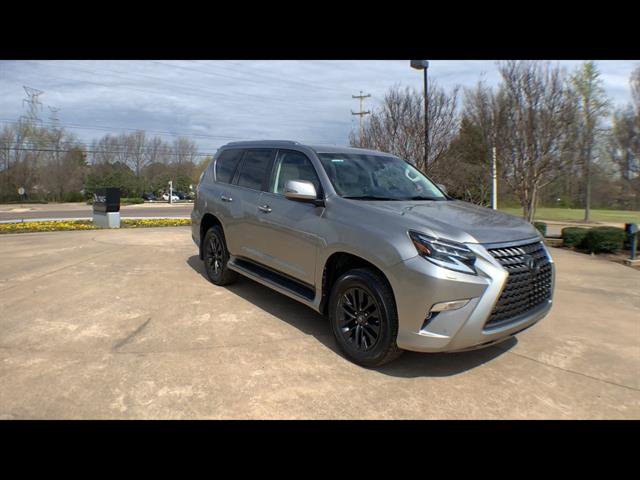 Certified 2023 Lexus GX 460 Premium w/ Premium Package image 2