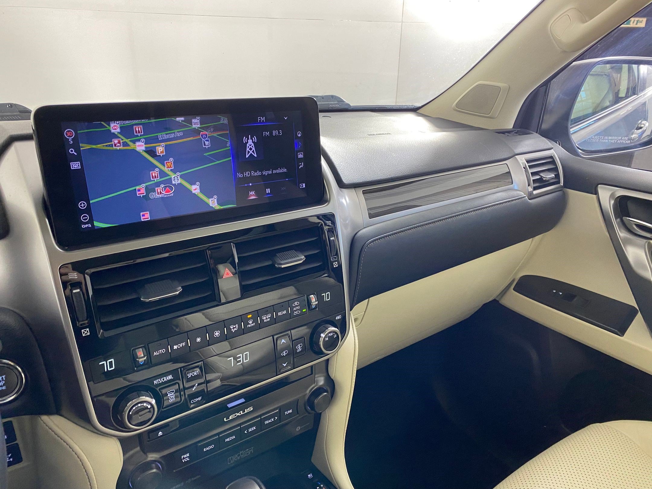 Used 2023 Lexus GX 460 Luxury w/ Off Road Package image 26