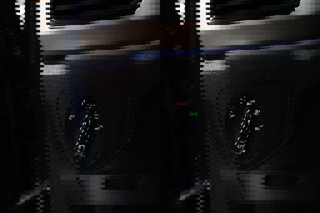 Used 2021 Volkswagen Atlas SEL Premium image 40