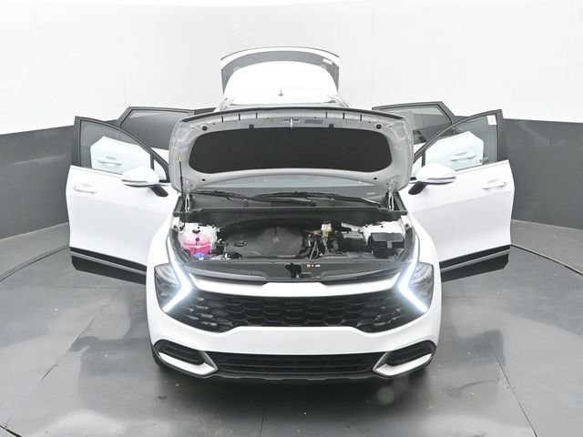 Used 2025 Kia Sportage EX w/ Premium Package FWD image 33