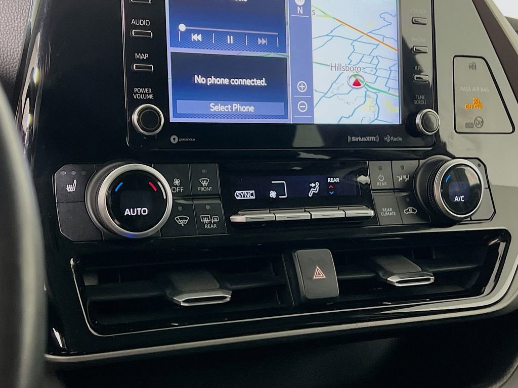 Certified 2020 Toyota Highlander XLE AWD/4WD image 15