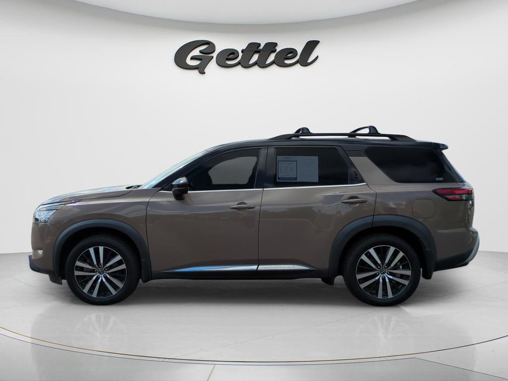 Used 2023 Nissan Pathfinder Platinum w/ Cargo Package AWD/4WD image 8