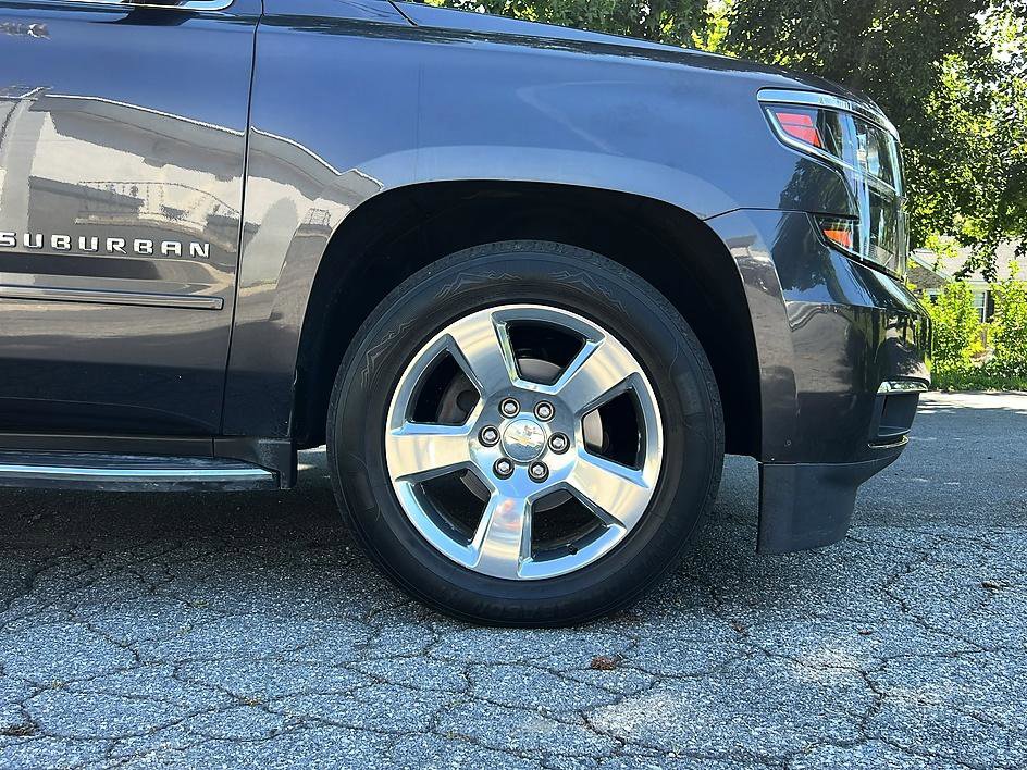 Used 2017 Chevrolet Suburban Premier AWD/4WD image 24