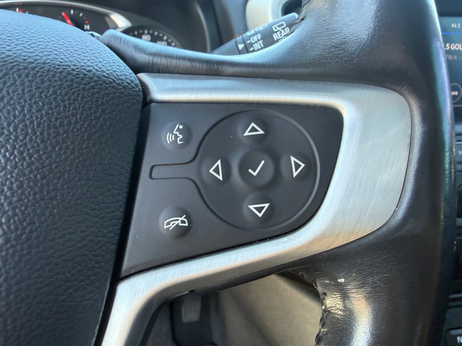 Used 2020 GMC Terrain SLE w/ Driver Convenience Package image 15