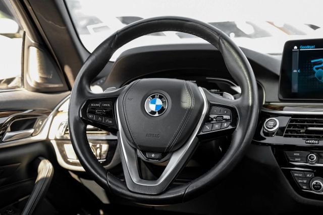 Used 2023 BMW 530e RWD image 25