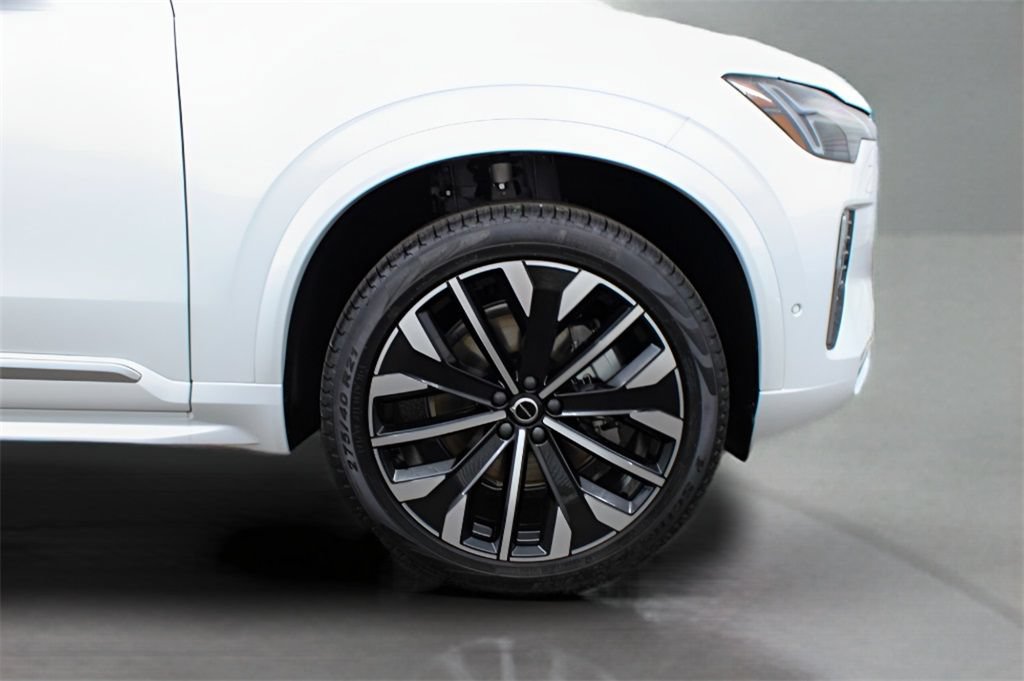 Used 2026 Volvo XC90 B6 Ultra w/ Protection Package AWD/4WD image 10