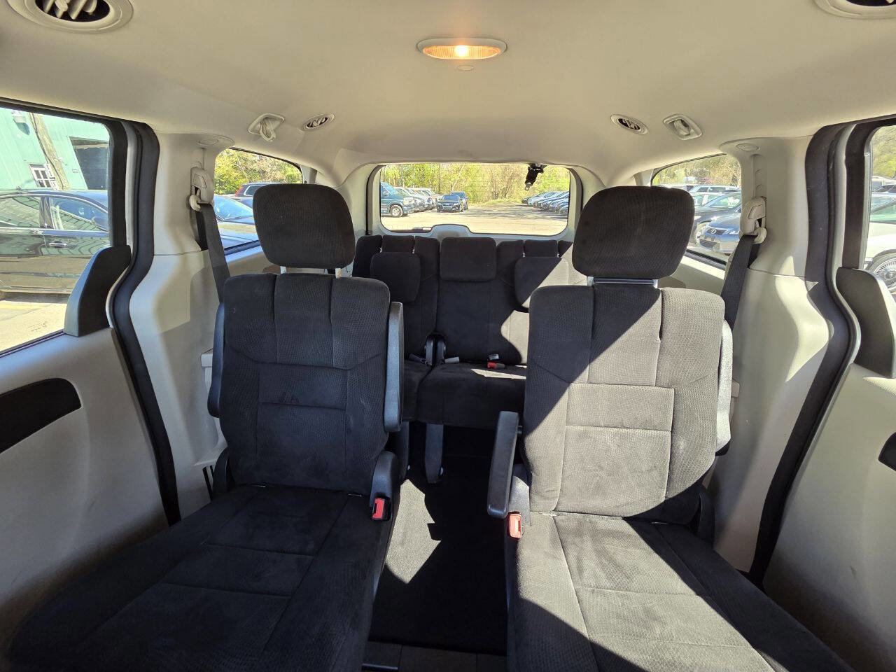 Used 2011 Dodge Grand Caravan Express w/ PWR Window Group FWD image 17