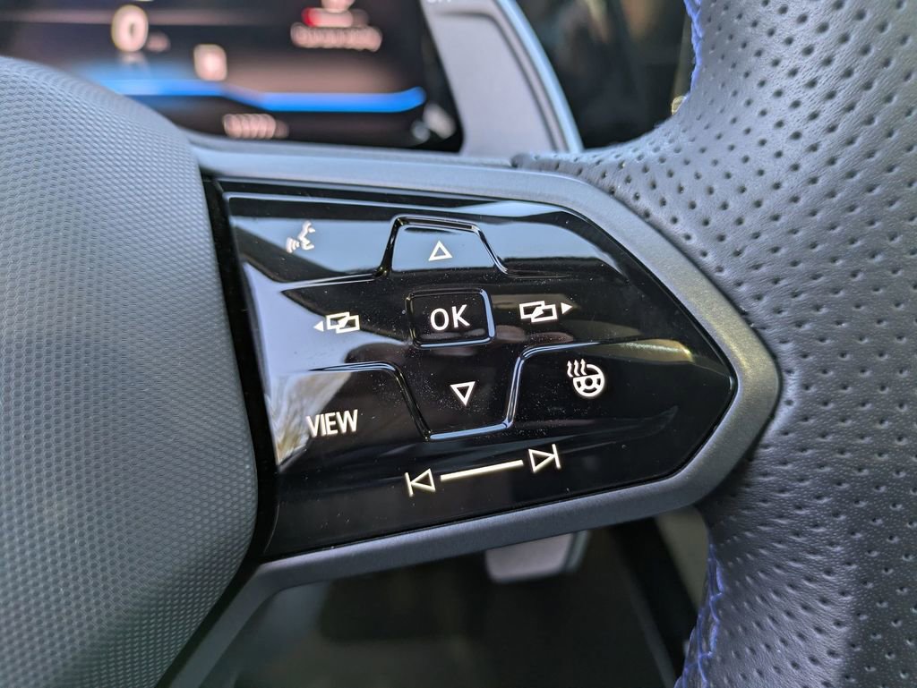 Used 2024 Volkswagen Golf R AWD/4WD image 19