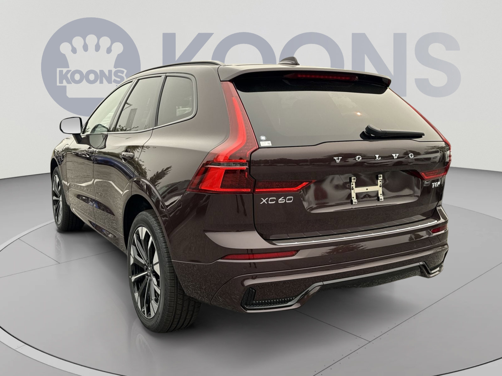 New 2026 Volvo XC60 T8 Plus w/ Protection Package Premier AWD/4WD image 4