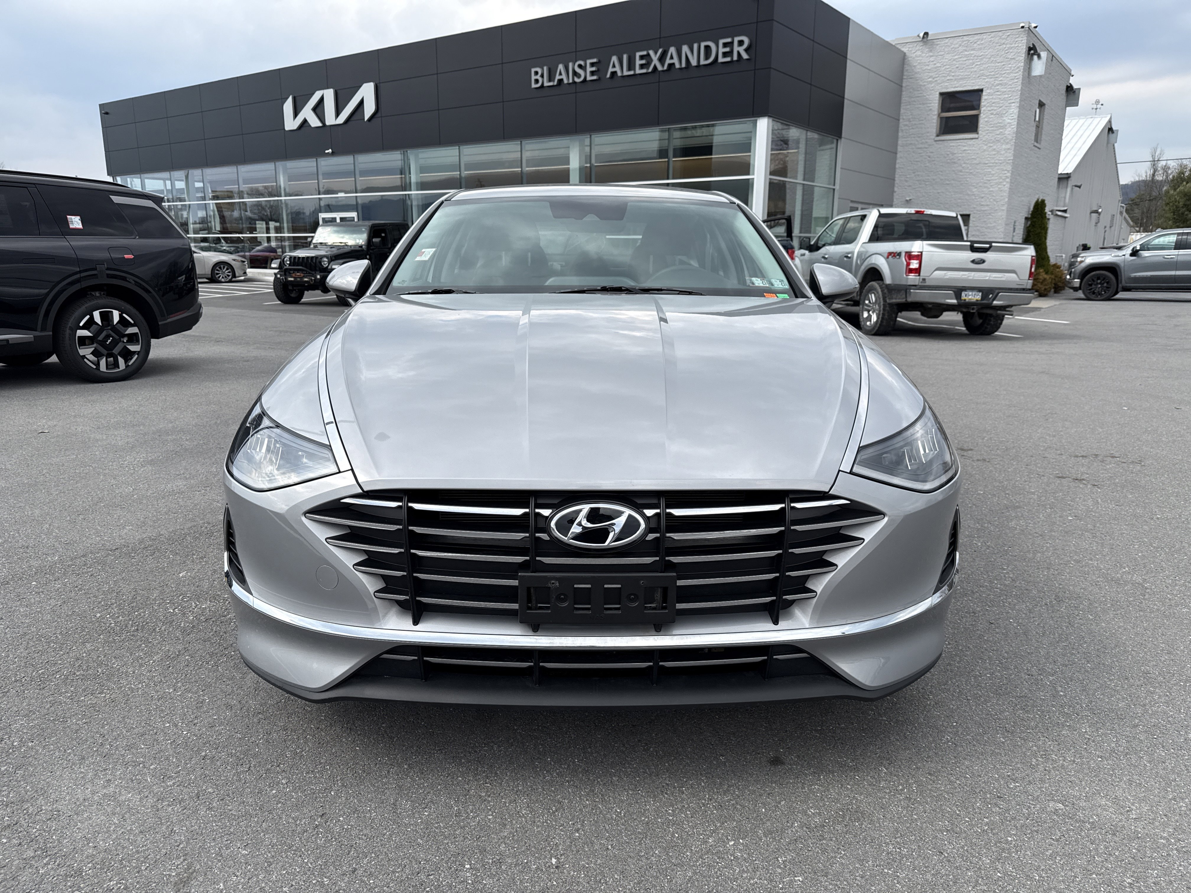 Used 2023 Hyundai Sonata SE image 9