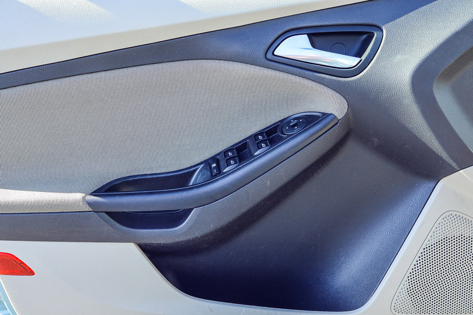 Used 2012 Ford Focus SE image 8