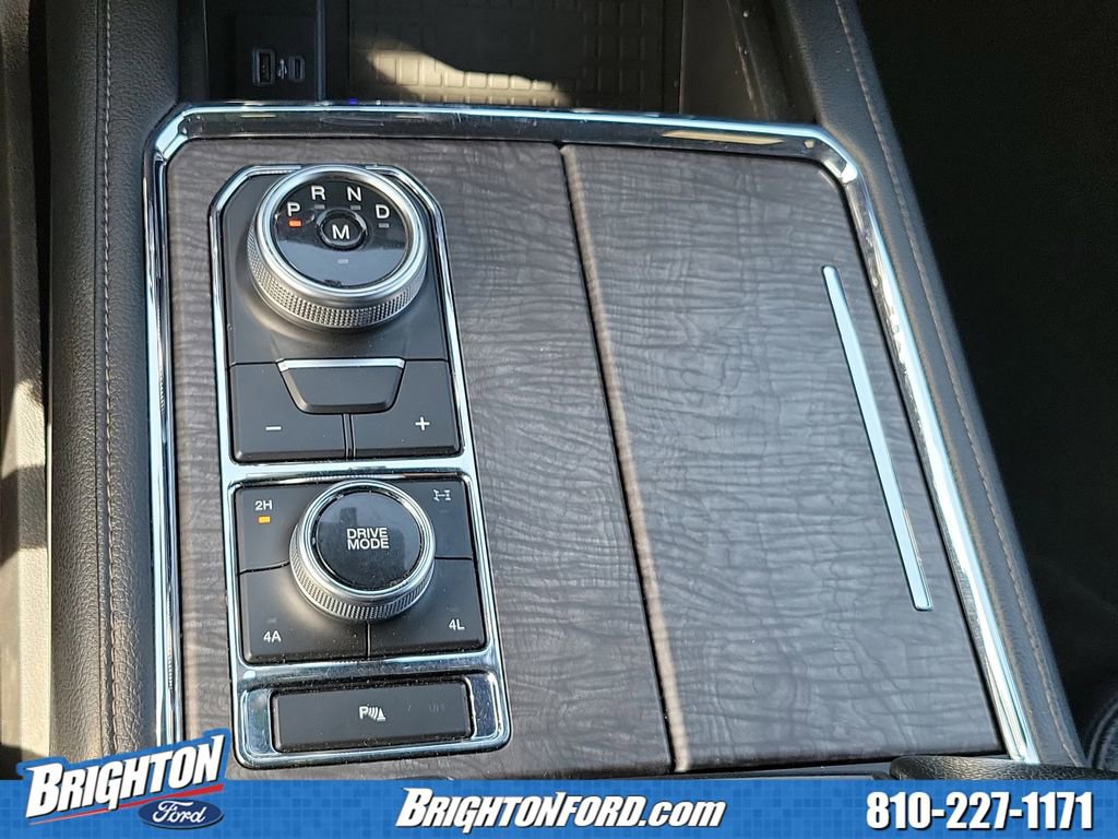 Used 2021 Ford Expedition Limited AWD/4WD image 23