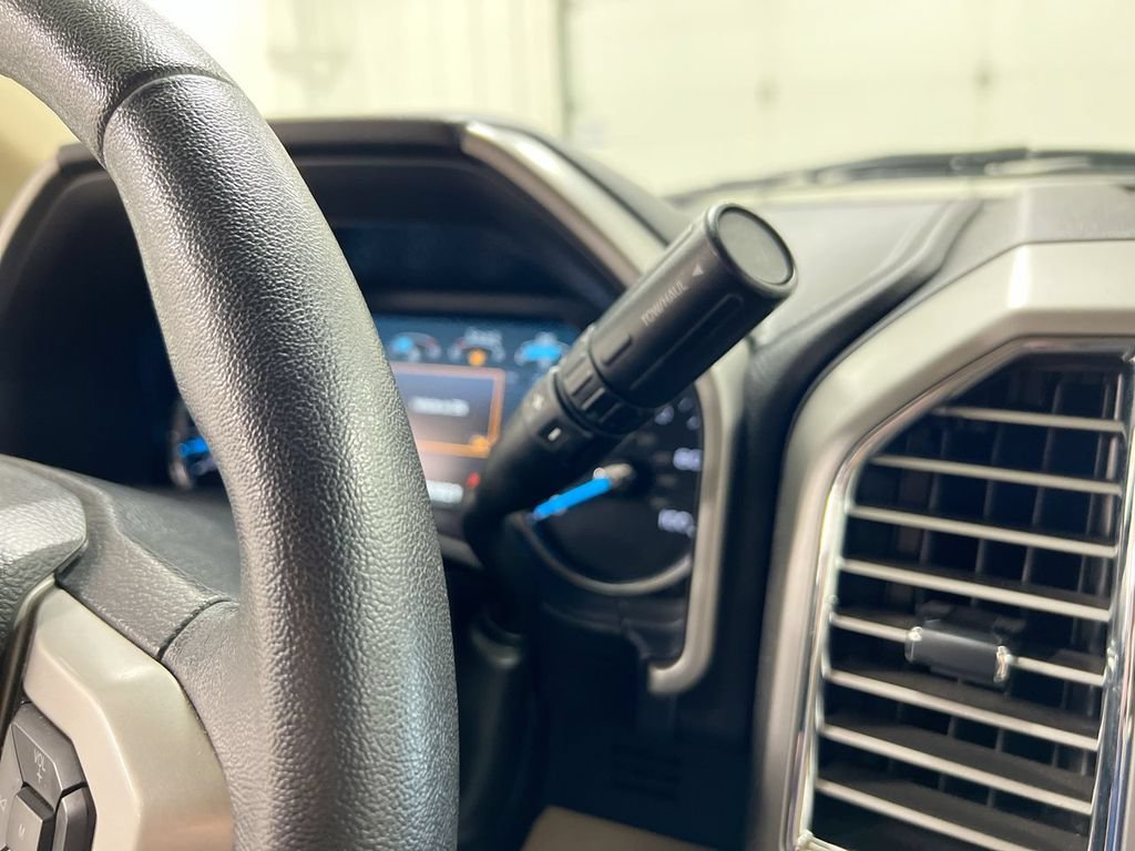Used 2017 Ford F350 Lariat w/ Lariat Value Package AWD/4WD image 17