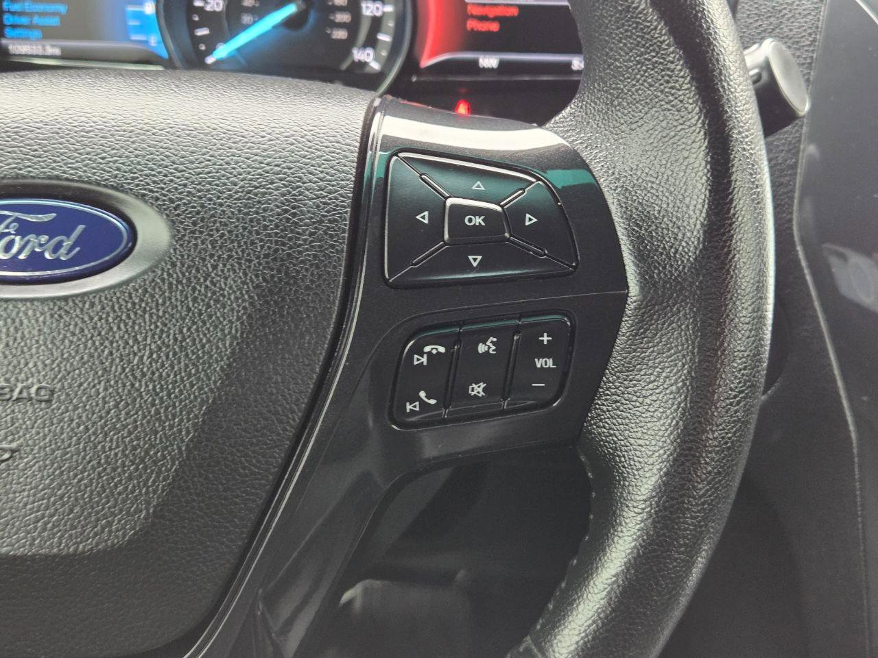 Used 2017 Ford Explorer XLT w/ Equipment Group 202A FWD image 32